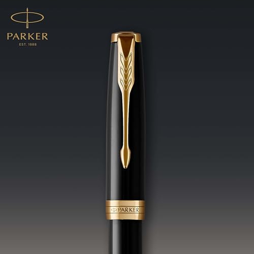 Parker Sonnet Fountain Pen Black Lacquer with Gold Trim Medium Nib (1931495)