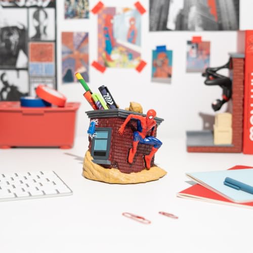 Marvel SpiderMan Pen Holder & Stationery Set - Gifts, Merchandise, Figure