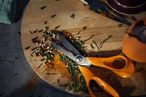Fiskars Universal Scissors S92, Length: 18 cm, Stainless Steel Blade/Plastic Handles, Classic, Orange, 1000555