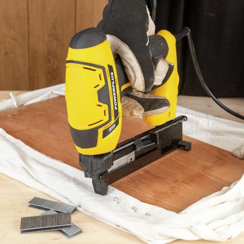 Powerplus POWX13801 Stapler with 300 Staples and 200 Nails, 30 /min