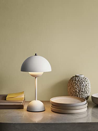 Tradition Flowerpot Portable LED Table Lamp VP9 White Matte