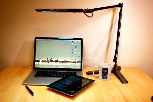 Vector 2800 by Lumiy - Black LED Desk Light Table Lamp