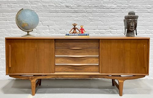 Lschool Mid Century Modern Danish Credenza/Media Stand/Sideboard