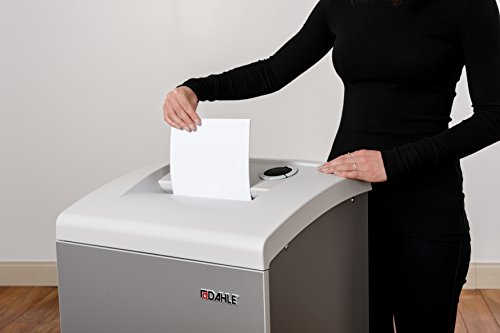Dahle CleanTEC 51472 Paper Shredder with Fine Dust Filter, Automatic Oiler - German Engineered - Security Level P-5 - 16 Sheet Max - 3-5 Users