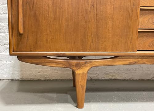 Lschool Mid Century Modern Danish Credenza/Media Stand/Sideboard