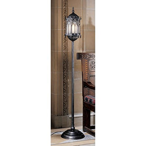 Design Toscano Aberdeen Manor Gothic Lantern Floor Lamp (Set of 2)