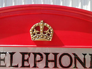 The King's Bay Red British London Telephone Booth Cast Iron Replica