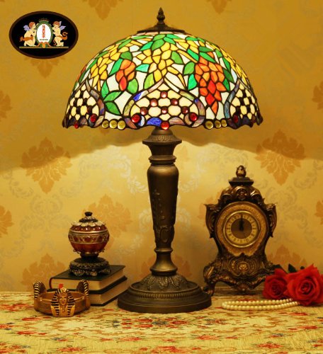 Tiffany Europaische retro style hand-painted stained glass table lamp