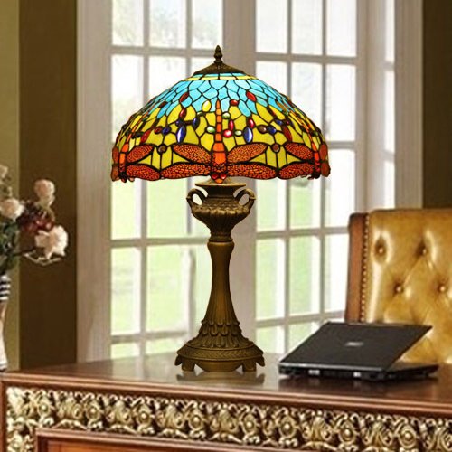 Tiffany Europaische retro style hand-painted stained glass table lamp
