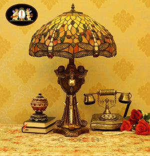 Tiffany Europaische retro style hand-painted stained glass table lamp