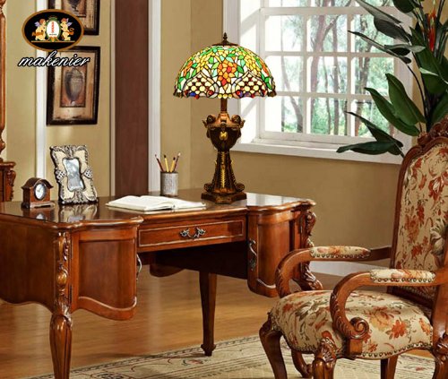 Tiffany Europaische retro style hand-painted stained glass table lamp