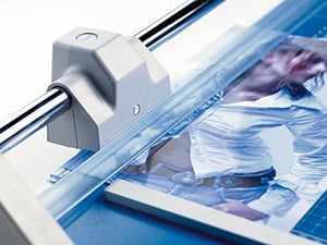 Dahle 556 Professional Rolling Trimmer, 37-3/4" Cut Length, 14 Sheet Capacity, Self-Sharpening, Automatic Clamp, German Engineered Paper Cutter, Blue, Gray (00556-21248)