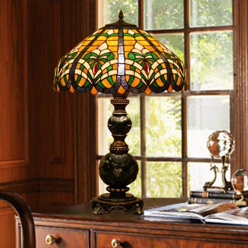Tiffany Europaische retro style hand-painted stained glass table lamp