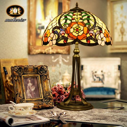 Tiffany Europaische retro style hand-painted stained glass table lamp