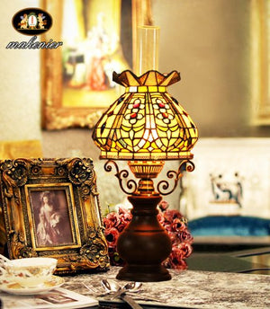Tiffany Stained Glass Art kerosene lamp