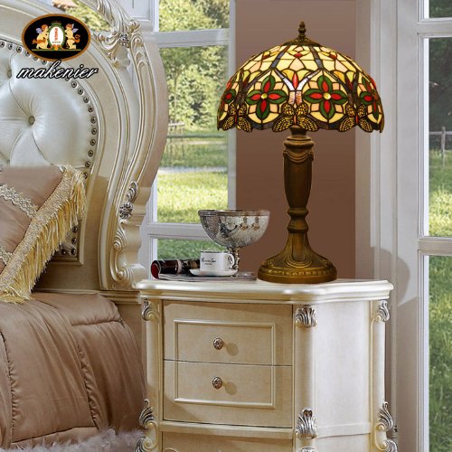 Tiffany Europaische retro style hand-painted stained glass table lamp