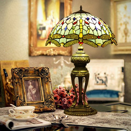 Tiffany Europaische retro style hand-painted stained glass table lamp