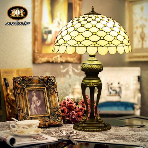 Tiffany Europaische retro style hand-painted stained glass table lamp