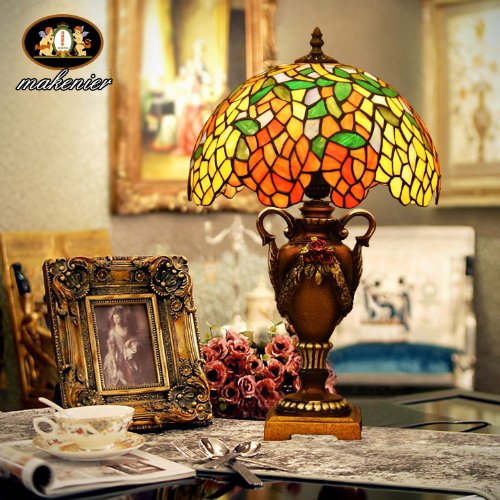 Tiffany Europaische retro style hand-painted stained glass table lamp