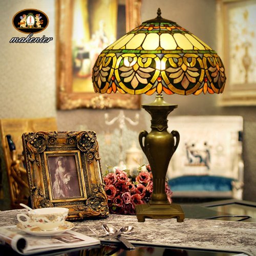 Tiffany Europaische retro style hand-painted stained glass table lamp