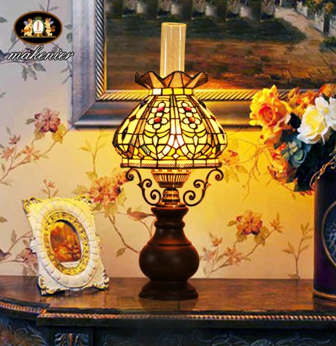 Tiffany Stained Glass Art kerosene lamp