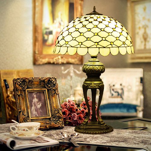 Tiffany Europaische retro style hand-painted stained glass table lamp