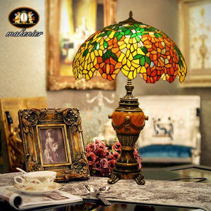 Tiffany Europaische retro style hand-painted stained glass table lamp