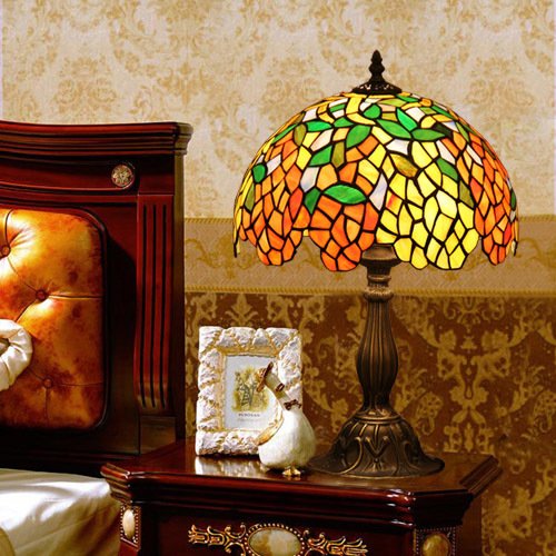 Tiffany Europaische retro style hand-painted stained glass table lamp