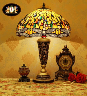 Tiffany Europaische retro style hand-painted stained glass table lamp